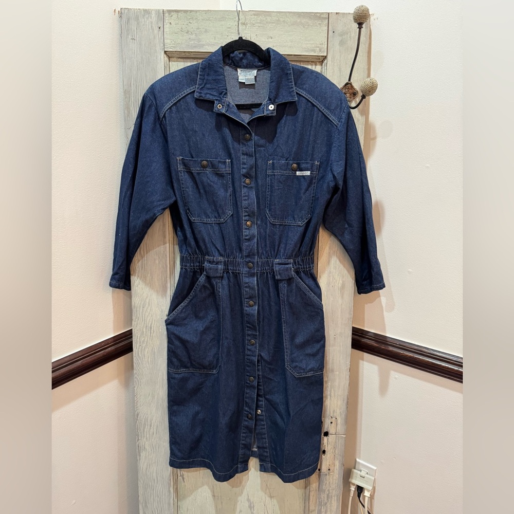 1980’s Dreams Vintage Denim Dress with Pockets Belt loops snap buttons Large